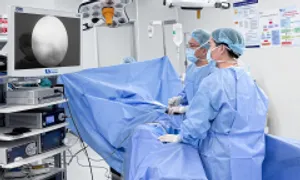 Điều trị tiểu không kiểm soát cho cụ ông bệnh Parkinson